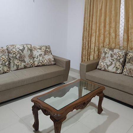 Saba Executive Rooms And Apartments 하이데라바드 외부 사진